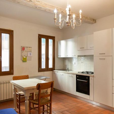 Graceful Apartment In The Heart Of Florence Florença Exterior foto