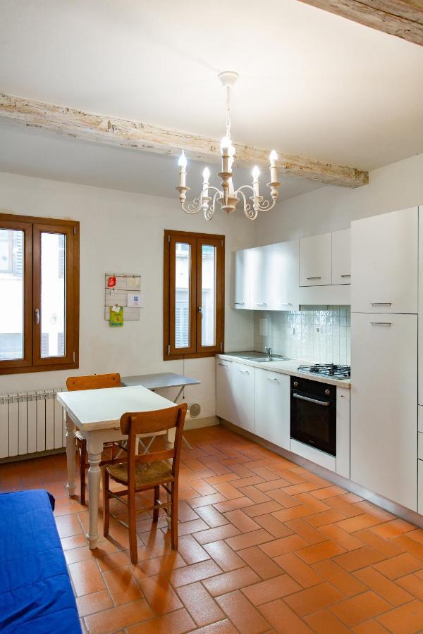 Graceful Apartment In The Heart Of Florence Florença Exterior foto