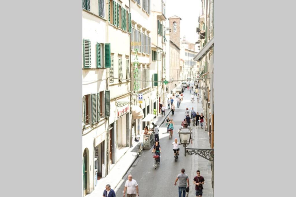 Graceful Apartment In The Heart Of Florence Florença Exterior foto