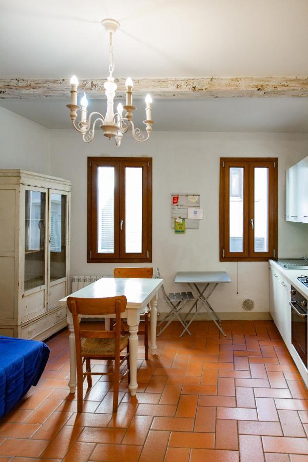 Graceful Apartment In The Heart Of Florence Florença Exterior foto